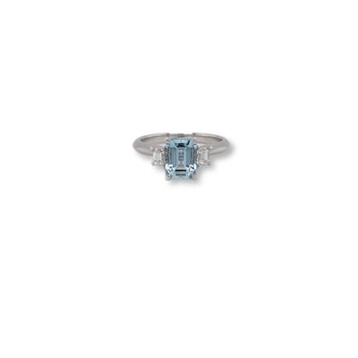 9ct emerald cut aquamarine and diamond ring