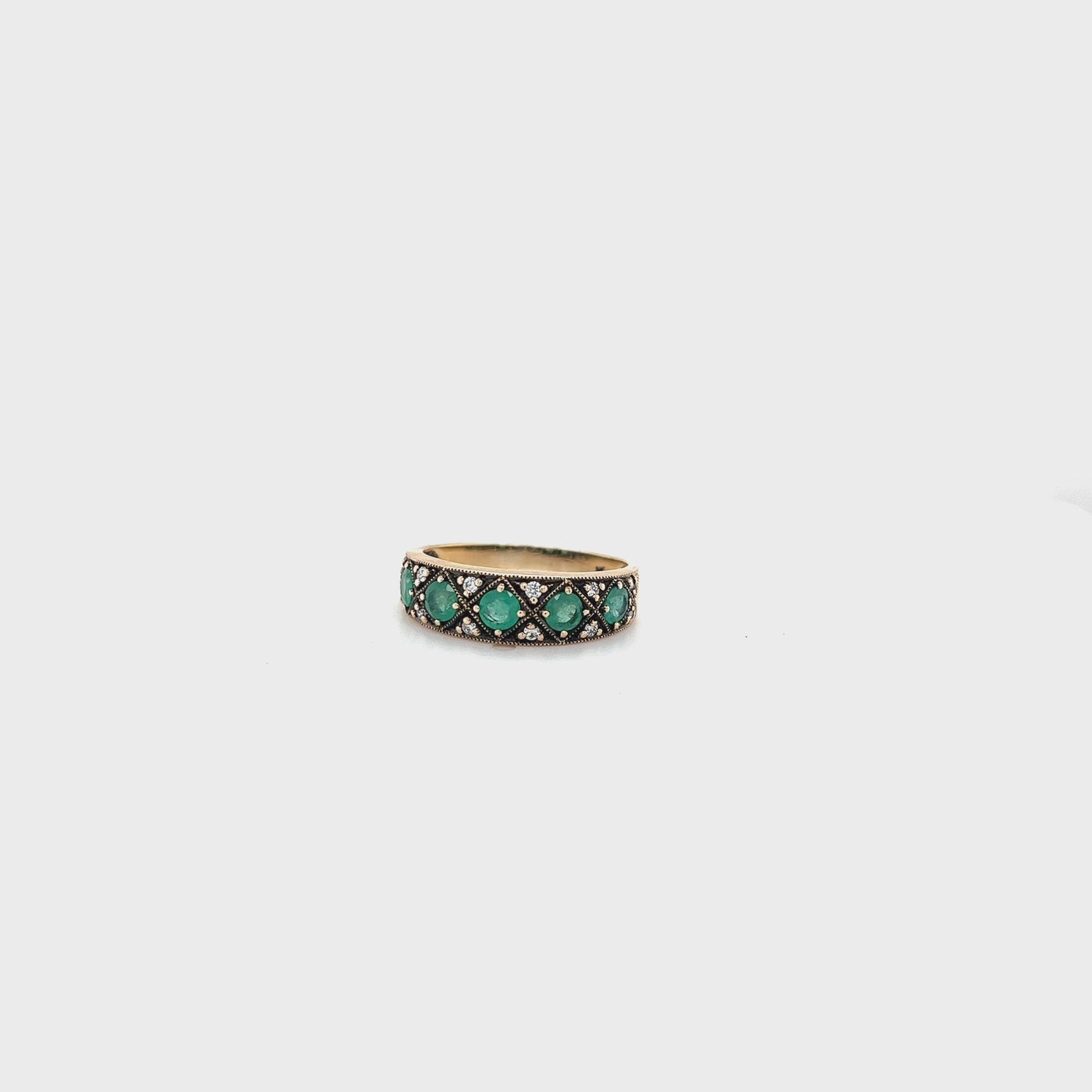 9 CARAT YELLOW GOLD RING WITH NATURAL EMERALD AND DIAMONDS