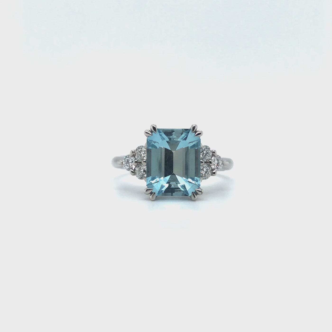 18ct WG 3.10ct Emerald cut aquamarine ring video