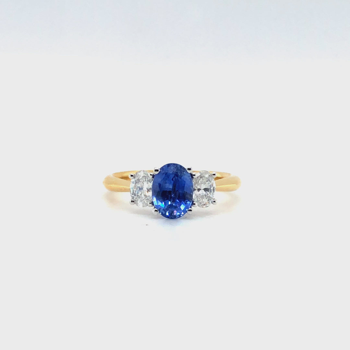 18ct ceylon sapphire and diamond trilogy ring rotating